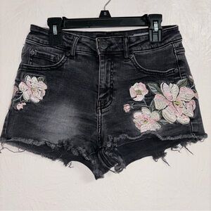 Aeropostale High Waisted Shorty Jean Shorts Black Size 0 with embroidery
